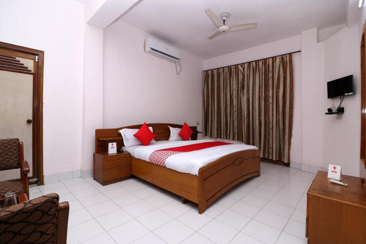 Oyo 16112 Hotel Uruvela International Bodh Gaya Buitenkant foto