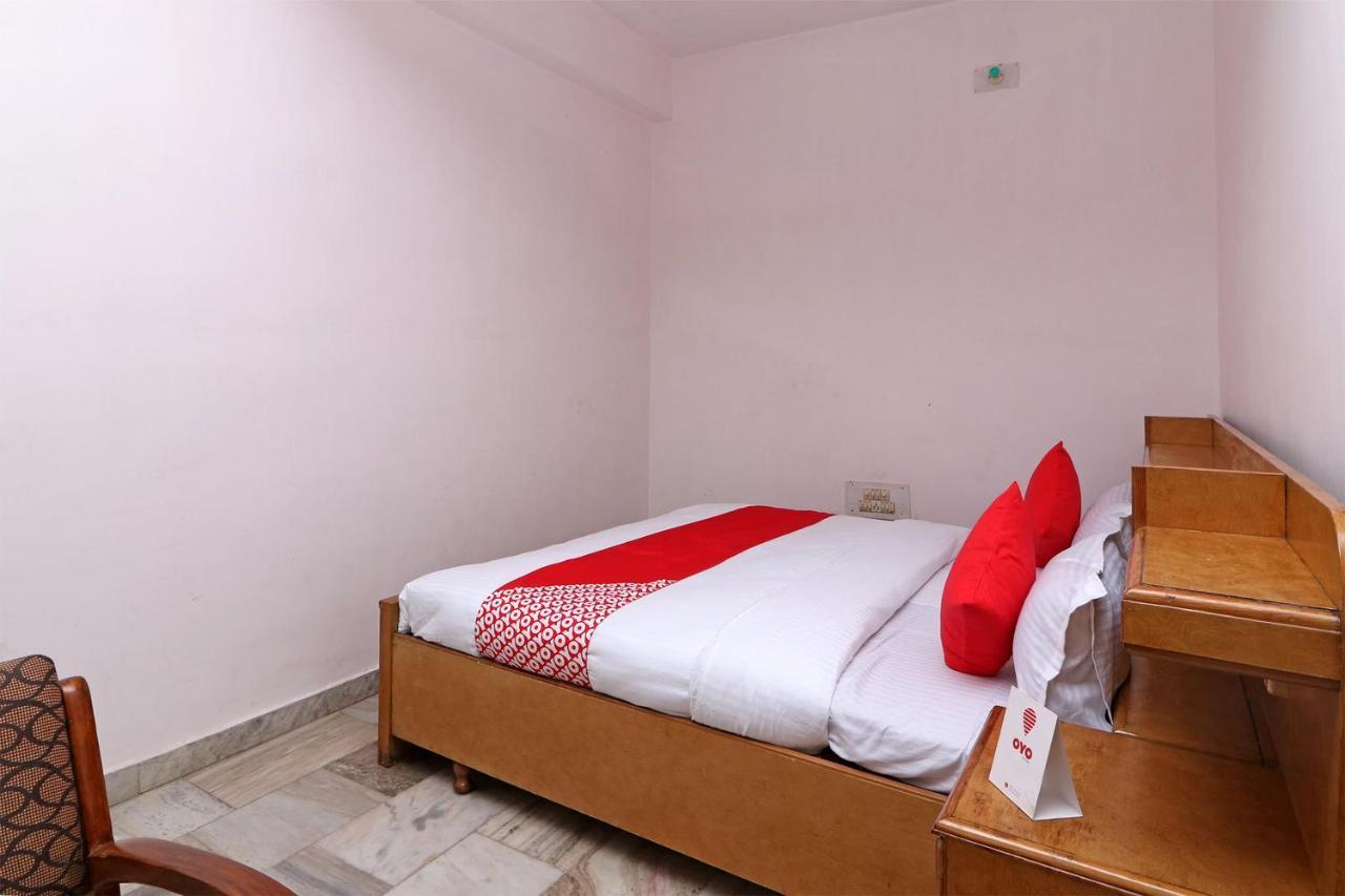 Oyo 16112 Hotel Uruvela International Bodh Gaya Buitenkant foto