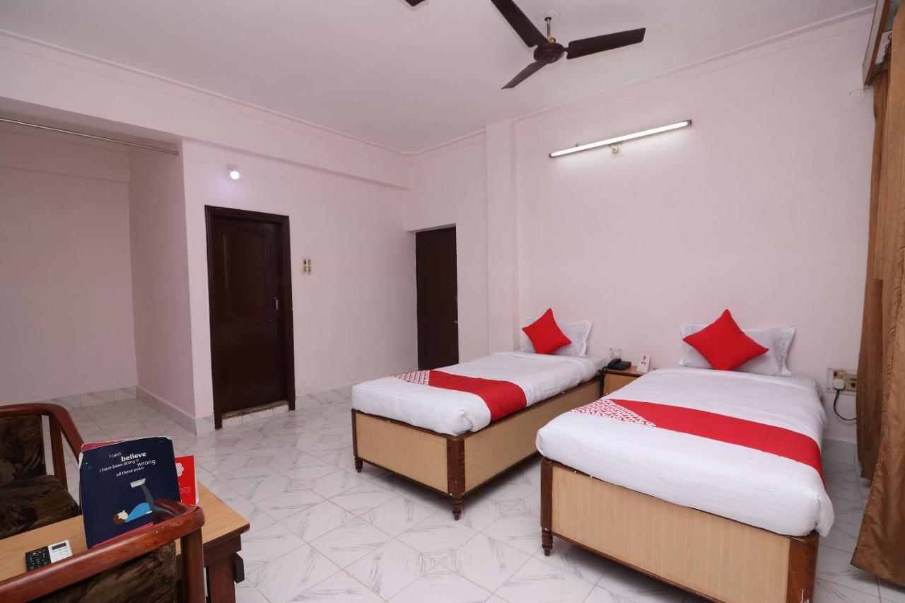 Oyo 16112 Hotel Uruvela International Bodh Gaya Buitenkant foto
