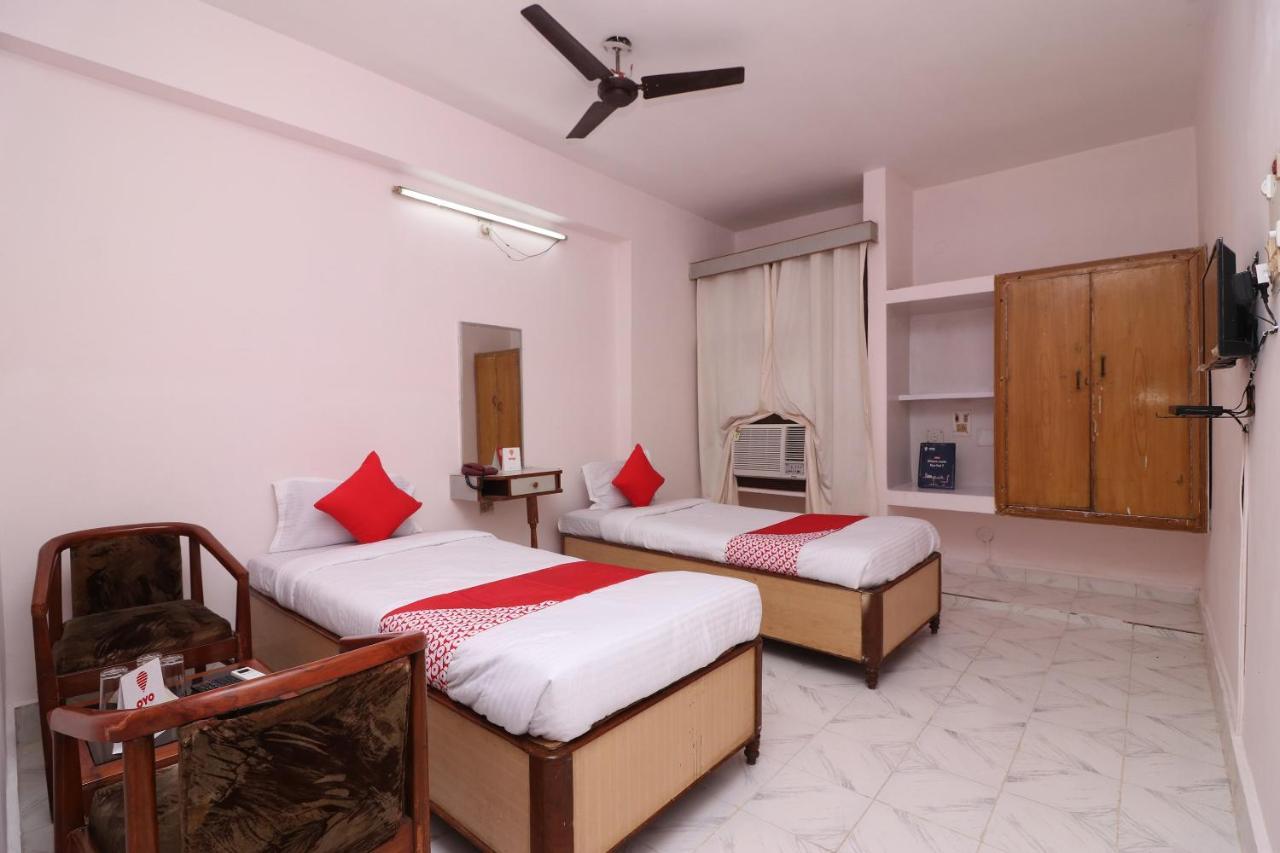 Oyo 16112 Hotel Uruvela International Bodh Gaya Buitenkant foto