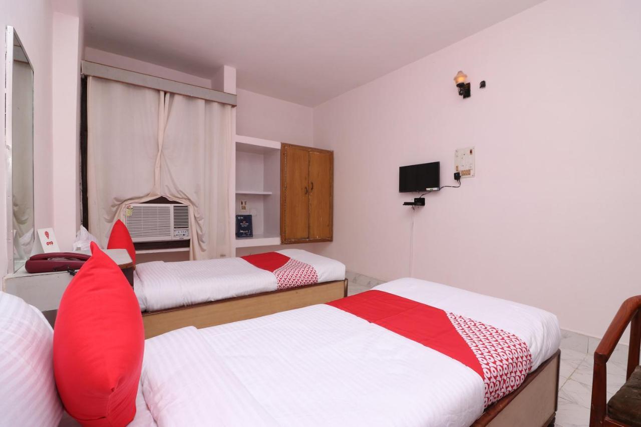 Oyo 16112 Hotel Uruvela International Bodh Gaya Buitenkant foto
