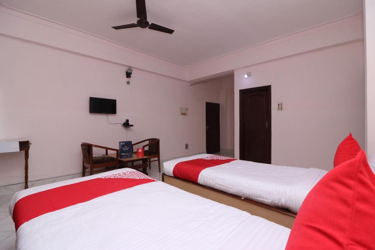 Oyo 16112 Hotel Uruvela International Bodh Gaya Buitenkant foto